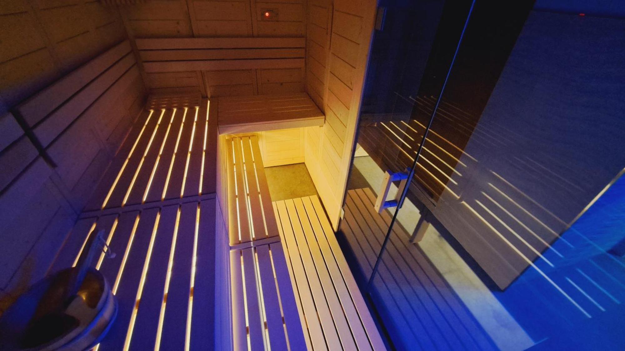 Hotel Butterfly Wellness & Spa Rimini Bagian luar foto